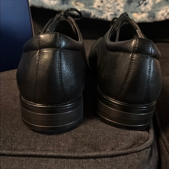 Men's Black Dress Shoes - Picture 3 of 5